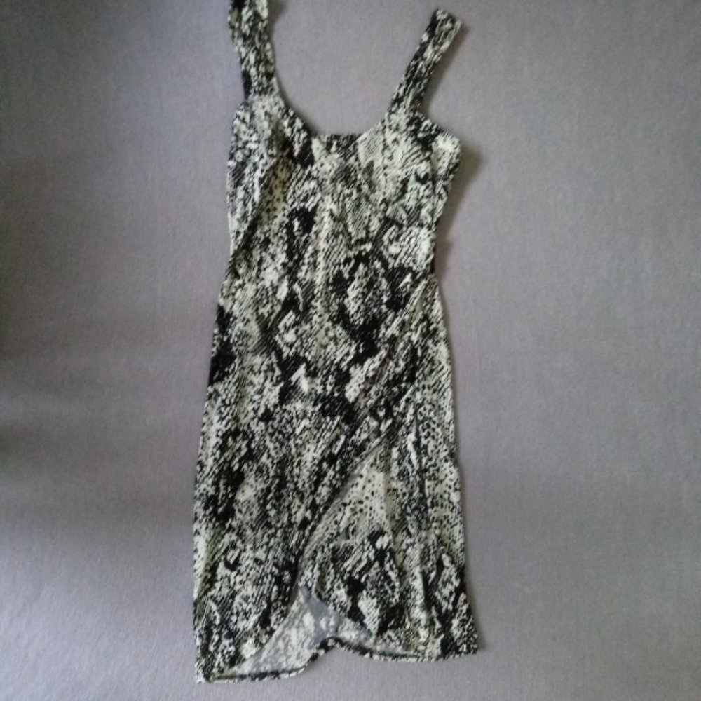 Cache knee length dress